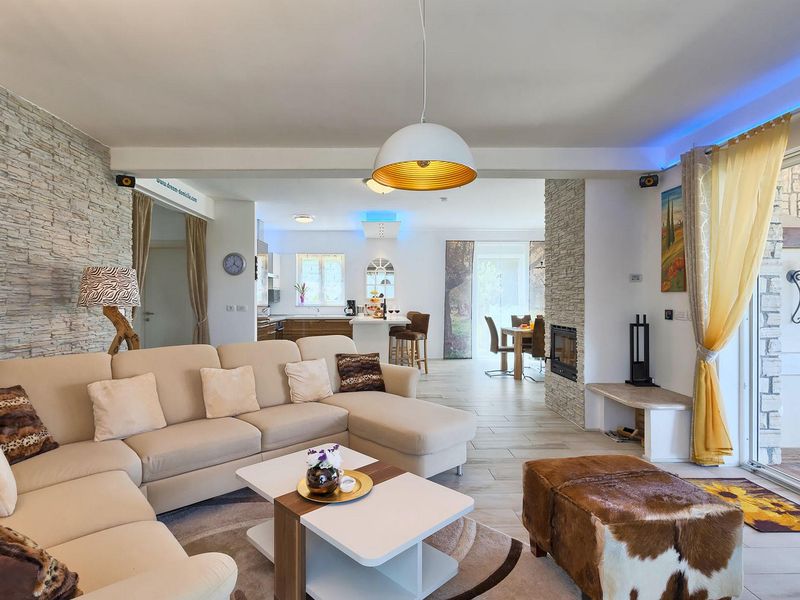 23950491-Ferienhaus-6-Novigrad-800x600-1