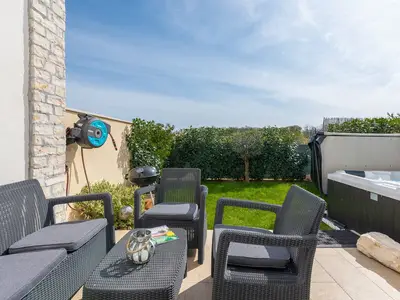 Ferienhaus für 6 Personen (93 m²) in Novigrad 2/10