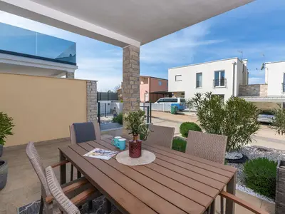 Ferienhaus für 6 Personen (93 m²) in Novigrad 10/10