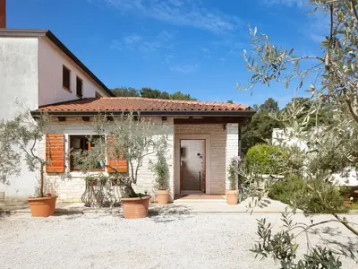 Ferienhaus für 4 Personen (70 m²) in Novigrad 1/10
