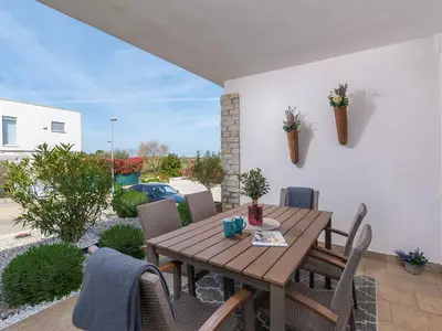 Ferienhaus für 6 Personen (93 m²) in Novigrad 4/10