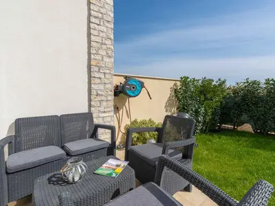 Ferienhaus für 6 Personen (93 m²) in Novigrad 6/10