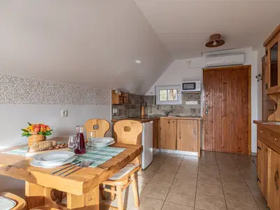 Küche und Essbereich