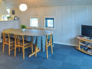 23727091-Ferienhaus-6-Nyborg-300x225-5