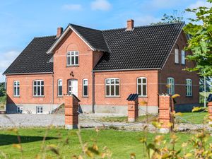 24038287-Ferienhaus-12-Nyborg-300x225-0