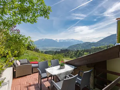 Blick der Dachterrasse zum Kaisergebirge