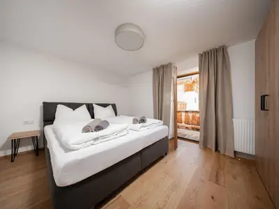 Mountain Lodge bedroom 1