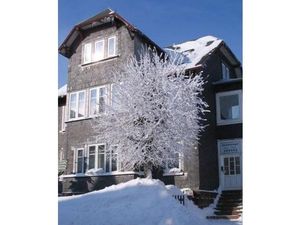 23981428-Ferienhaus-3-Oberhof-300x225-1