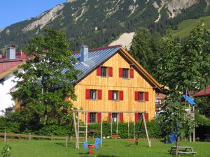 Ferienhaus für 12 Personen (120 m²) ab 122 € in Oberjoch