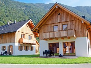 Ferienhaus für 8 Personen (140 m²) in Obertraun