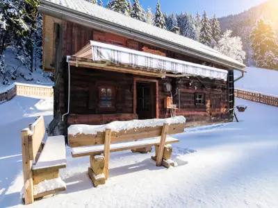 Außenseite Ferienhaus [Winter]