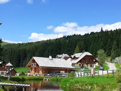 Außenansicht des Gebäudes. Außenansicht
