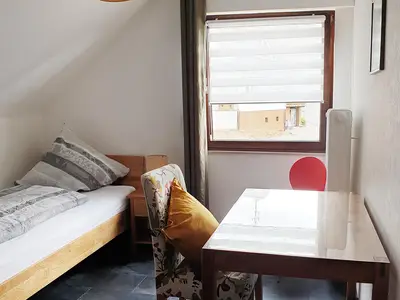 Einzelzimmer OG Einzelzimmer OG