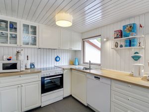 23582487-Ferienhaus-6-Odder-300x225-3