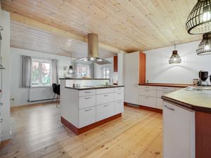 23584829-Ferienhaus-8-Odder-300x225-4