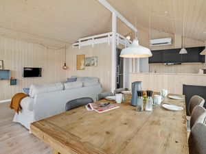 23747918-Ferienhaus-6-Odder-300x225-4