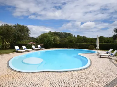 PoolOfHouse