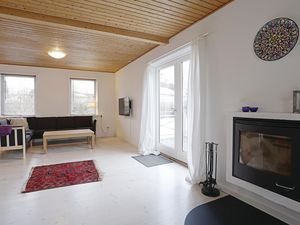 23734887-Ferienhaus-5-Østermarie-300x225-1