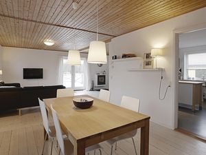 23734887-Ferienhaus-5-Østermarie-300x225-5