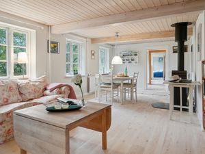 24001473-Ferienhaus-6-Østermarie-300x225-3