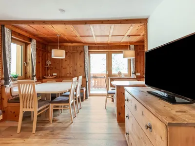 DiningRoom