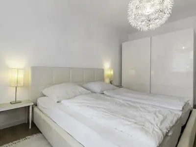 BEDROOM, INSIDE