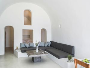 23287655-Ferienhaus-2-Oia-300x225-3