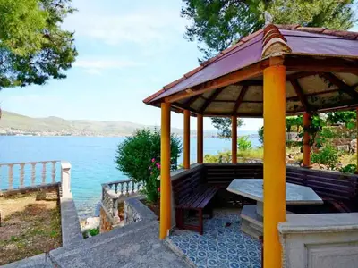 Ferienhaus für 2 Personen (32 m²) in Okrug Donji 1/10