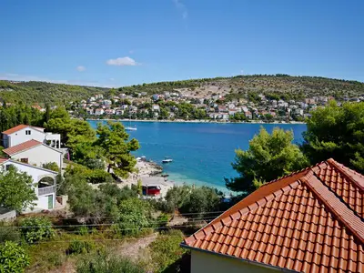 Ferienhaus für 6 Personen (100 m²) in Okrug Gornji 10/10