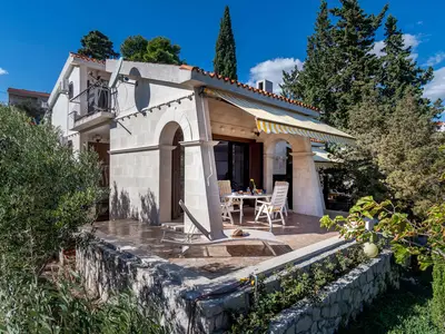 Ferienhaus für 6 Personen (160 m²) in Okrug Gornji 7/10