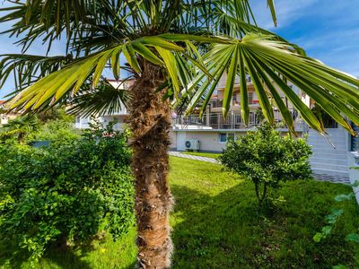 Ferienhaus für 12 Personen (230 m²) in Okrug Gornji 4/10