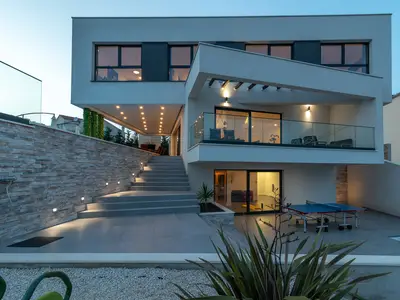 Ferienhaus für 10 Personen (250 m²) in Okrug Gornji 6/10