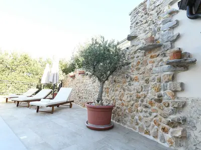 Ferienhaus für 8 Personen (100 m²) in Okrug Gornji 8/10