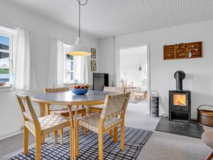 23722106-Ferienhaus-4-Oksbøl-300x225-5