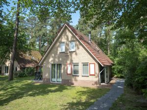 22157019-Ferienhaus-4-Oldebroek-300x225-3