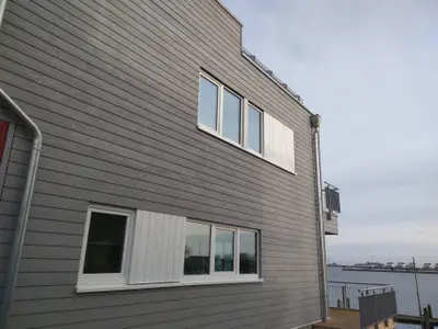 Außenansicht des Gebäudes. ..und so sieht unser Haus jetzt aus :)