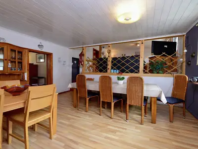 DiningRoom