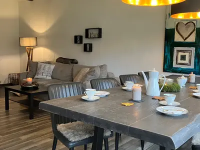 Photo, INSIDE, OUTSIDE