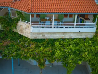 Ferienhaus für 8 Personen in Omiš 1/10