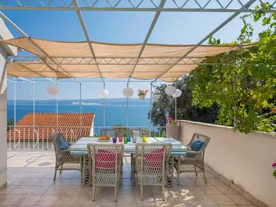 Ferienhaus für 7 Personen (150 m²) in Stanići 2/10