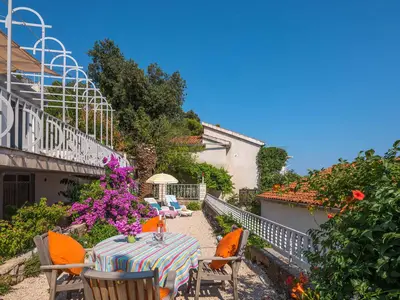 Ferienhaus für 7 Personen (150 m²) in Stanići 6/10