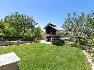 23942624-Ferienhaus-8-Omiš-300x225-3