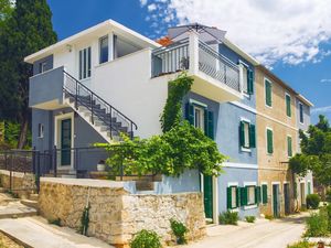 23738073-Ferienhaus-8-Omiš-300x225-3