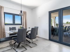 23767166-Ferienhaus-6-Omiš-300x225-3