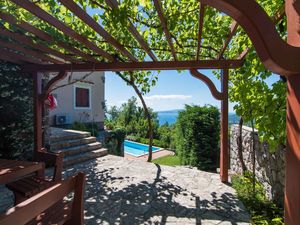 23779056-Ferienhaus-8-Opatija-300x225-3