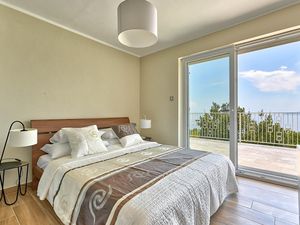 23949066-Ferienhaus-8-Opatija-300x225-3