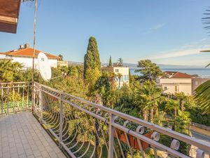 24001609-Ferienhaus-4-Opatija-300x225-1