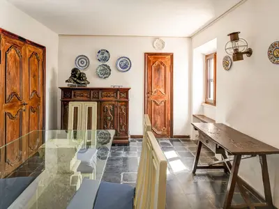 DiningRoom