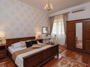 23739420-Ferienhaus-8-Orebić-300x225-4