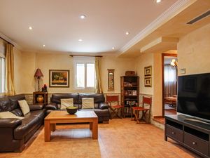 23744212-Ferienhaus-8-Orihuela-300x225-5